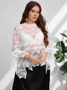 SHEIN Privé Plus Size Women Lace Patchwork Romantic Valentine's Day Bell Sleeve White Lace Bowknot Collar Blouse, Suitable For Dates, Gatherings, Romantic Valentine's Day, Wedding Season