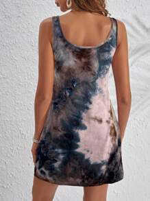 SHEIN LUNE فستان قصير كاجوال بحزام واسع مصبوغ بطريقة الربط والصبغ - متعدد الألوان - مشاهدة 2