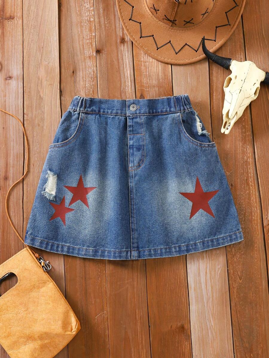 SHEIN Váy denim rách họa tiết ngôi sao đa năng thoải mái giản dị mùa xuân và mùa hè 2025 cho bé gái tuổi mới lớn, thích hợp mặc hàng ngày, đi chơi, tụ họp gia đình và đi nghỉ - Rửa trung bình - Xem 1
