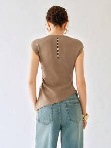 Uhlyne Uhlyne Women Solid Color Asymmetric V-Neck Hollow Button Cinched Waist Blouse - Khaki - View 2