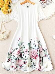 SHEIN Clasi Elegante vestido de talla grande de diseño versátil y popular para ir al trabajo o de vacaciones, con cuello redondo, parches de encaje y mangas cortas, hecho de tela estampada, para primavera/verano/otoño - Blanco - Ver 1