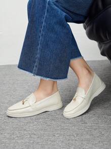 CUCCOO BIZCHIC 女士休闲舒适百搭平底乐福鞋，适合日常穿着，圣诞节、情人节、春季皆宜。 - 米色 - 查看 2