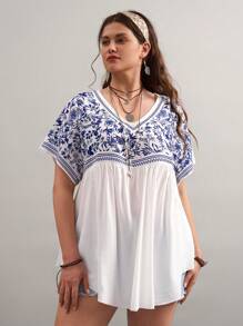 SHEIN LUNE Áo sơ mi tay ngắn thường ngày cổ chữ V viền bồng bềnh cỡ lớn cho kỳ nghỉ xuân Trang phục Boho Rave Lễ hội Trang phục kỳ nghỉ xuân Phong cách Old Money dành cho phụ nữ Trang phục Rave Trang phục mùa hè Trang phục mùa xuân cho phụ nữ Bãi biển Lễ Phục sinh Thánh Patrick Bộ đồ mặc nhà dành cho phụ nữ Trang phục kỳ nghỉ hè Trang phục Rave Phục sinh cho phụ nữ Lễ hội Boho Quần áo phụ nữ Trang phục đồng quê cho phụ nữ Trang phục hòa nhạc đồng quê Trang phục mùa xuân cho phụ nữ Quần áo mùa hè Trang phục phương Tây dành cho phụ nữ - trắng - Xem 2