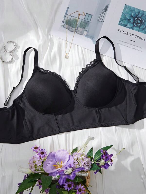 Plus Size Solid Color Lace Patchwork Spaghetti Strap Casual Bralette