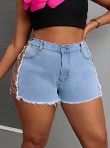 Slaydiva Plus Size Front Button Pockets Hollow Fringe Hem Casual Denim Shorts - Light Wash - View 6