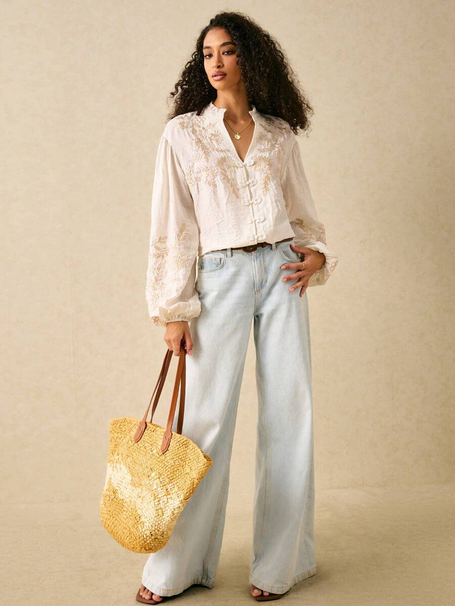 Poéselle 女士休闲度假花卉刺绣缺口领衬衫 - 白色 - 查看 1