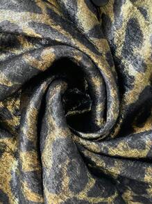 SHEIN LUNE 女式 V 领纽扣装饰短袖休闲宽松 O 形衬衫，带箔印花的机织面料，适合日常穿着、夏季 - 黑色和金色 - 查看 5