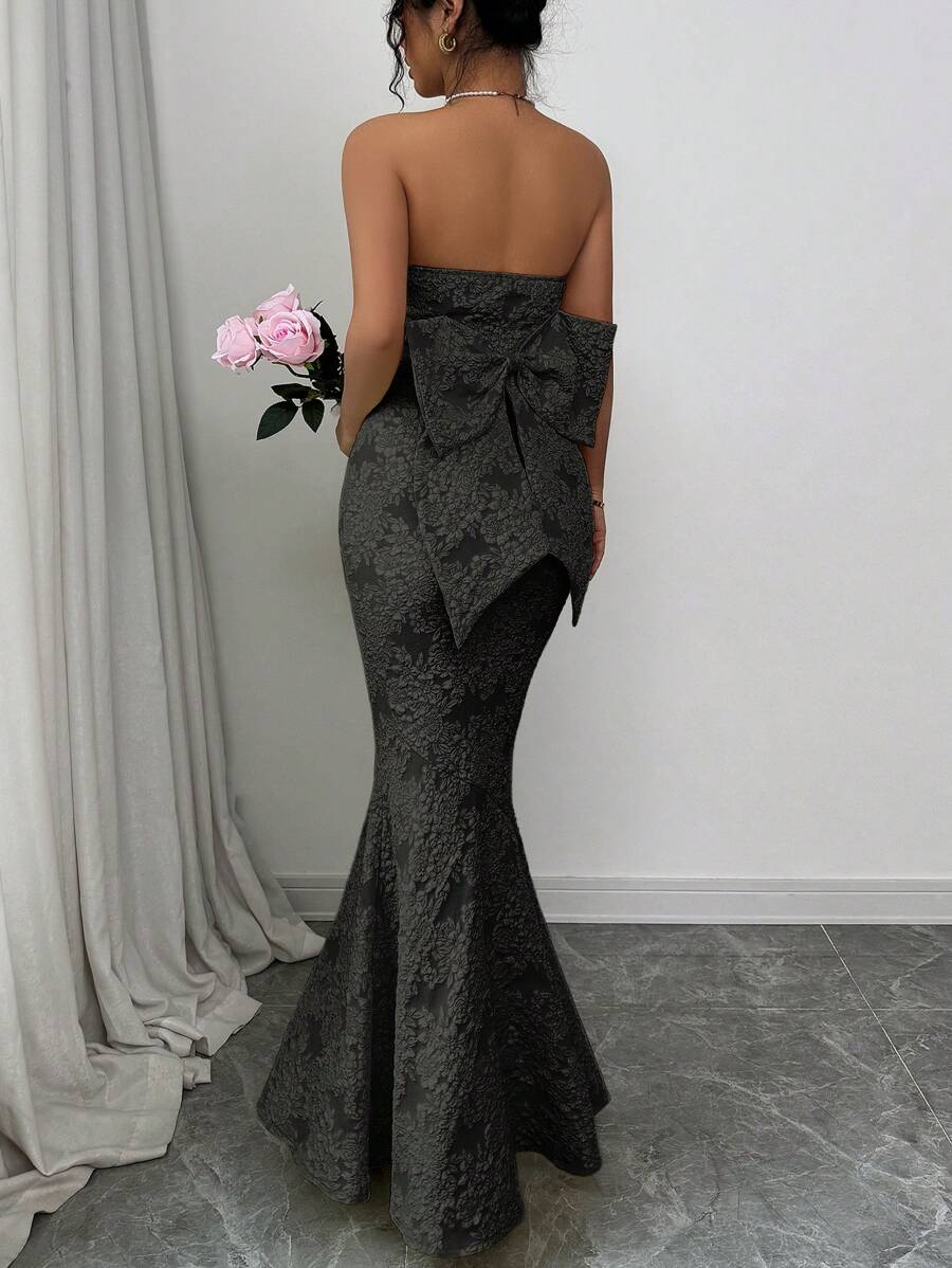 Elenzga Embossed Floral Print Bustier Dress With Butterfly Back Detail - Black - View 1