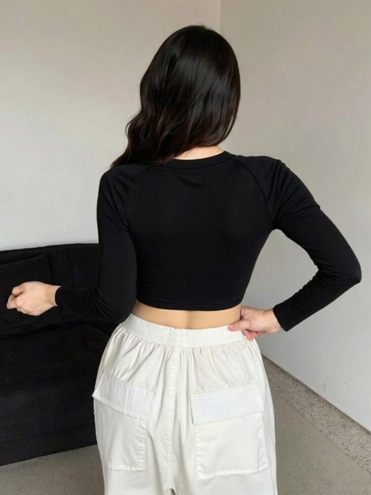 Women's Solid Color Contrast Mesh Long Sleeve Cropped Fitted T-Shirt - Black - View 2