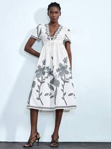 Chiquease Plant Retro Print Elegant Women's Mid-Length Dress, Short Sleeve - Apricot - View 3