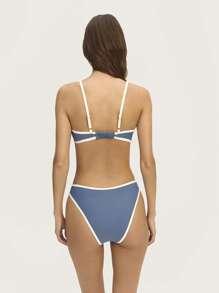 Nöista Two Pieces Bikini Set
Featuring A Bralette Balconette Top With Contrast Color, Inner Pads, Adjustable Straps, And Brief Brazilian Shape. Perfect For Holidays! - Blue - View 2
