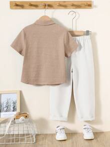 SHEIN 2 pièces/Set Jeunes garçons Décontracté École Confortable Mode Simple Polyvalent Doux Chemise polo à manches courtes et pantalon assortis, Convient pour le port quotidien, l'école, les voyages, les sports, le printemps/l'été - Kaki - Voir 2