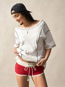 VARSITIE 圆领宽松撞色后背 V 领 T 恤