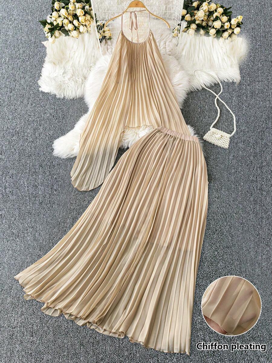 Celure Plus Size Women 2pcs Set: Pleated Solid Color Elegant Spaghetti Strap Camisole And Mini Skirt - Apricot - View 1