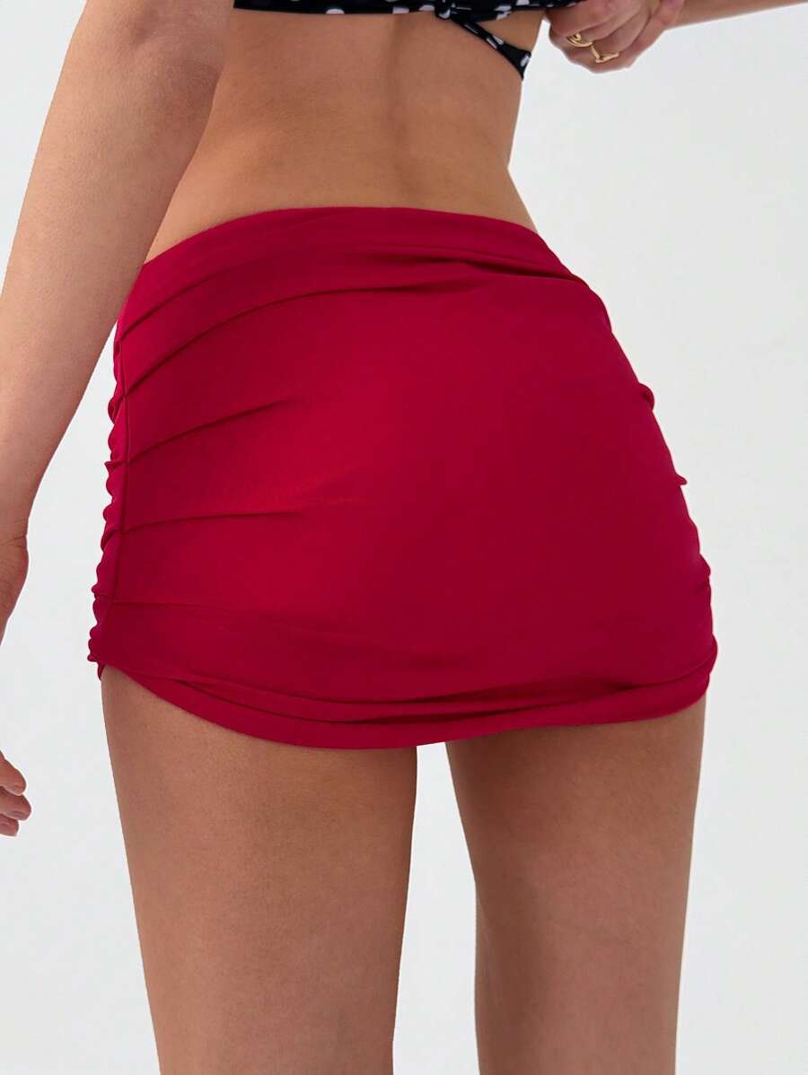 Aloruh Shorts casuales de yoga de cintura baja ajustada y elásticos con decoración fruncida, shorts rojos versátiles y seductores para el Día de San Valentín - Rojo - Ver 1