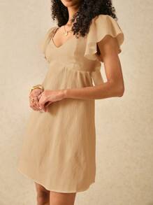 SHEIN Frenchy Vestido de mujer con espalda descubierta, escote calado y volantes, de unicolor y manga corta