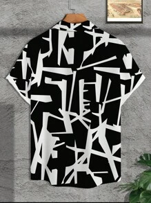 Manfinity Homme Plus Size Men's Slim Fit Casual Shirt Short Sleeve, Minimalist & Fashionable - Black and White - View 4