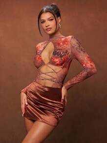 Hauture Summer Women Outfit, Women Clothes, Fashionable Sexy Red And Brown Leopard Floral Print Long Sleeves Hollow-Out Criss-Cross Bodysuit, Women Tops, Women Bodysuits, Long Sleeve Top, Going Out Tops, Sexy Women Tops. For Date Night, Concerts, Performances, Parties, Clubs, Evening, Music Festivals