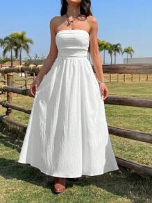 SHEIN EZwear Plus Size Women Summer Holiday Solid Color Ruffle Strapless Fashionable White Graduation Dress,Sun Dresses,Vacation,European Summer,Country,Beach,Sun Dresses For Women,Birthday,Brunch,Babydoll