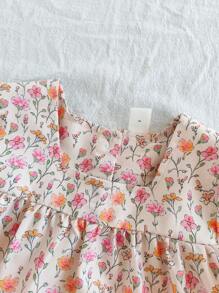 Vintaside Kids Young Girl Ditsy Floral Square Collar Puff Sleeve Cute Doll Mini Dress, Vacation Style
