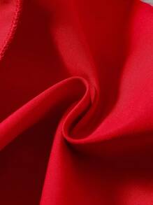 SHEIN 2 件套年轻女孩优雅露肩荷叶边上衣和百褶裙，夏季