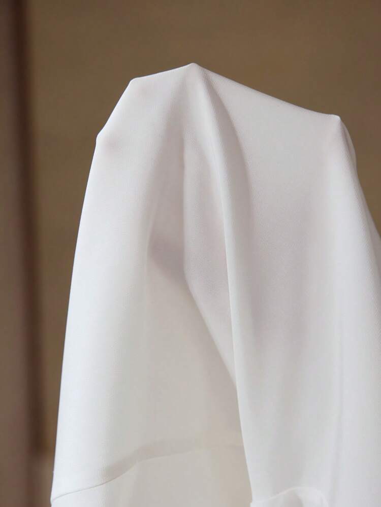 FAUX PEARL STEREO FLORAL BLOUSE