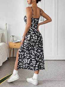 SHEIN EZwear Women's Floral  Black Daisy Slip Dress With Slit