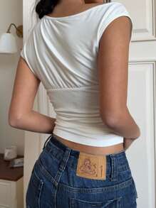 Muchica 女士休闲纯色不对称领口褶皱修身 T 恤