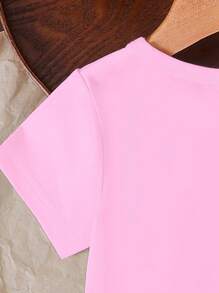 SHEIN Conjunto de 2 piezas de niña bebé, estilo casual, cómodo y minimalista, con estampado de letra de capibara de dibujos animados en la parte superior de cuello redondo de manga corta y pantalones cortos tipo bicicleta, para primavera/verano