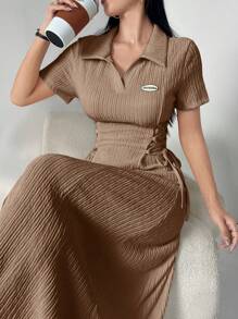 Modelyn 女士纯色贴花系带领短袖连衣裙长款女装