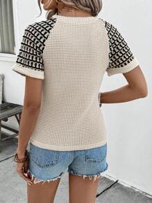 SHEIN LUNE Dames Casual Knit Hollow Stof Contrast Kleur Borduurwerk Raglan Korte Mouw Getailleerd T-shirt, Geschikt Voor Dagelijks Leven, Vakantie, Reizen, Strand