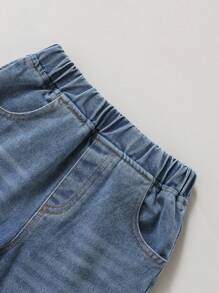 SHEIN Boy's Casual Simple Washed Tapered Jeans - Medium Wash - View 3