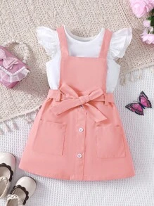 SHEIN Conjunto de 2 piezas para niña con blusa de manga con volantes y vestido tipo jumper con textura, para primavera/verano