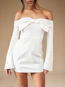 MISSGUIDED Vestido mini con hombros descubiertos, lazo delantero, mangas acampanadas largas, ajustado, para fiestas, salidas nocturnas, ocasiones especiales, de moda moderna, para otoño e invierno