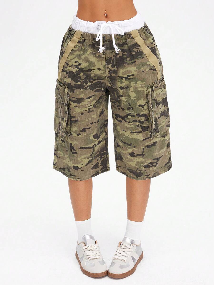 SHEIN ICON 街头风格迷彩中腰女式牛仔七分工装裤 - 軍綠色 - 查看 1