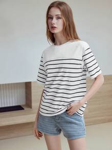 MOTF STUDIO Camiseta con estampado de rayas y perlas falsas
