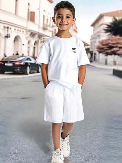 青少年男孩圆领印花短袖宽松纯色休闲时尚 T 恤