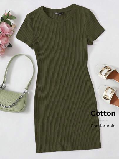 Vestido unicolor tejido de canalé