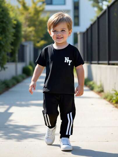 SHEIN Young Boy Fashionable Summer Sporty Short Sleeve Top And Striped Harem Pants Set,Holiday,Summer,Travel