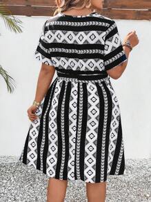 Breezaya Plus Size 1pc Woven Retro Print Fitted Regular Dress - Black - View 2