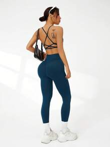 Easithlete 女士纯色后背交叉运动文胸和短裤两件套