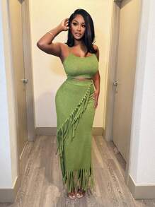 BamGleam 2pcs Women's Fashion Solid Color Cropped Tank Top & Extra Long Fringe Skirt Set - Green - View 6