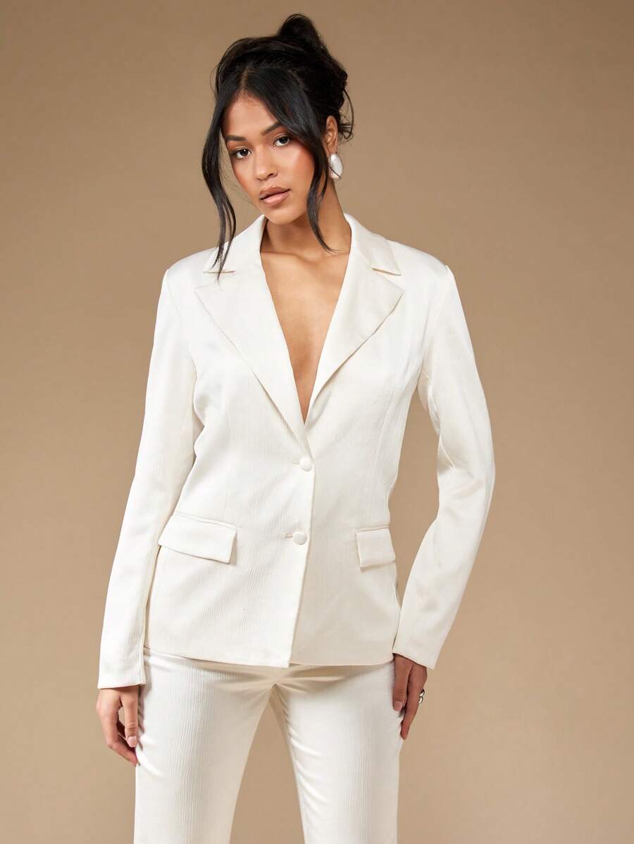 MISSGUIDED Blazer elegante attillato da ufficio, giacca da tailleur da lavoro formale, taglio slim per colloqui, giacca da lavoro corporate con un unico bottone, abito da lavoro, completo da matrimonio, abito da carriera alla moda - Bianco - Visualizzare 1