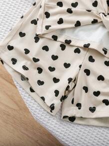 SHEIN Set de 2 piezas de camiseta de cuello redondo de manga corta y pantalones cortos casual sencillo para niña, atuendo diario