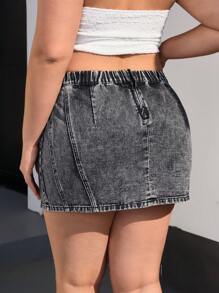 SHEIN Essnce Plus Size Washed Distressed Denim Skirt