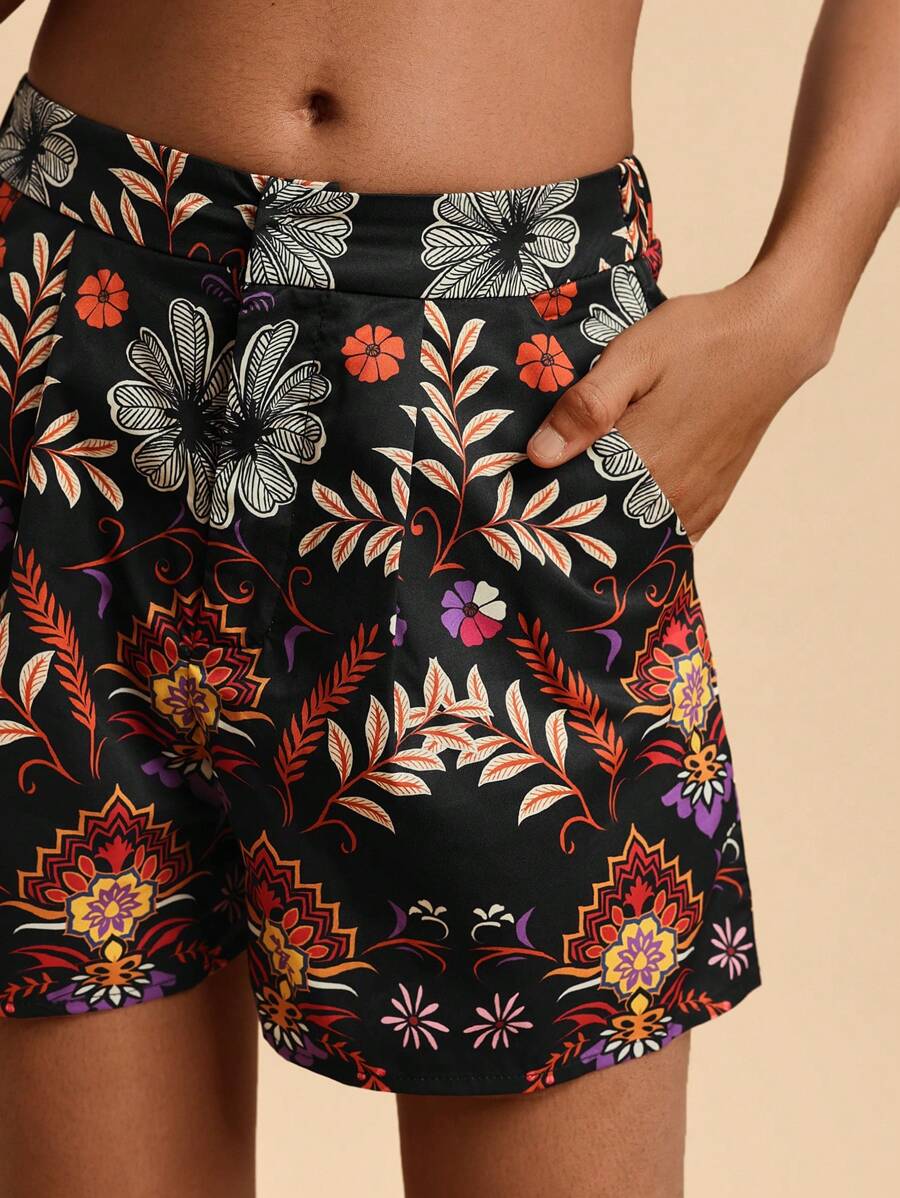 Travachic Women's High Waist Loose Tropical Plants Print Shorts With Pockets, Casual - Black - View 1