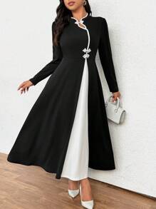 Rometta Plus Size Women New Arrival Czarno-biały blok kolorów Elegancka sukienka z długim rękawem i guzikami