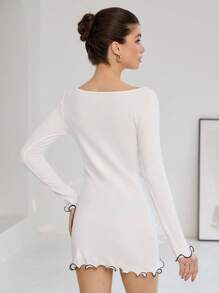 SHEIN X Lucía Bellido Chiquease Vestido mini ajustado sexy y romántico de estilo francés, con un hombro, volantes en las mangas cortas y borde extra corto, para uso en fiestas y vacaciones de mujeres - Blanco - Ver 2