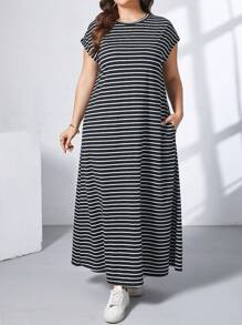 SHEIN Essnce 大码女式圆领蝙蝠袖短袖口袋休闲宽松条纹连衣裙 - 黑與白 - 查看 3