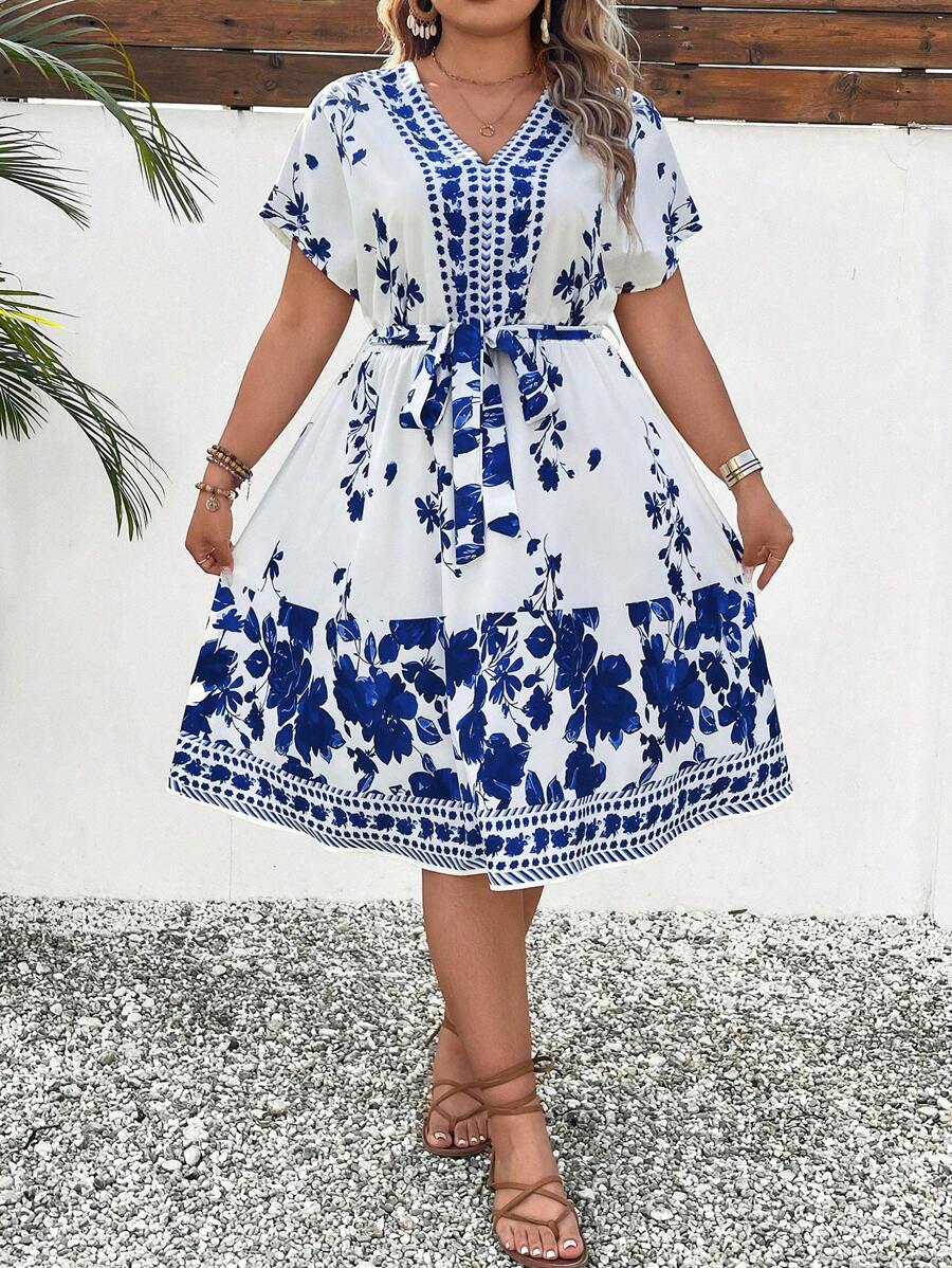 Breezaya 大码花朵蝴蝶袖腰带系腰短款优雅度假休闲连衣裙 - 彩色 - 查看 1